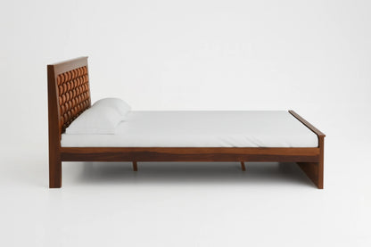 Niwar Queen Solid Sheesham Wood bed without storage